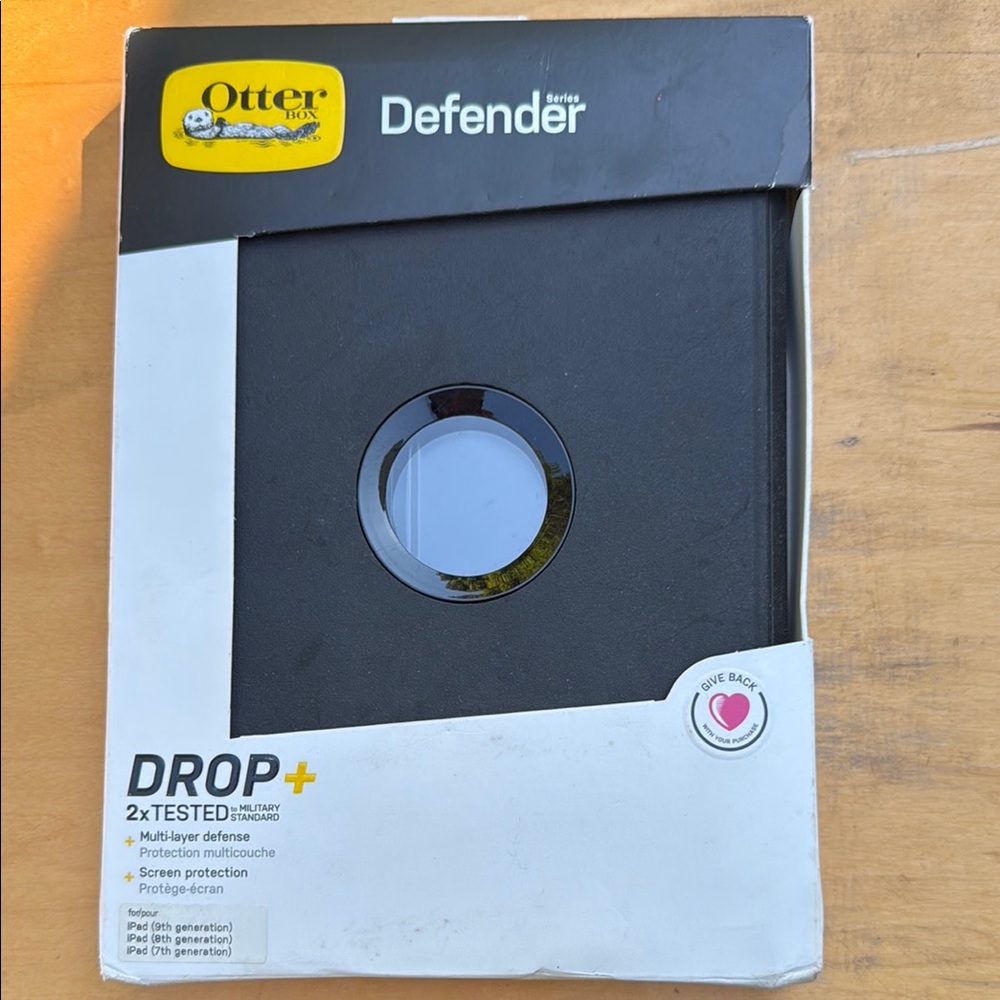 OtterBox Defender Series Black Protective Case